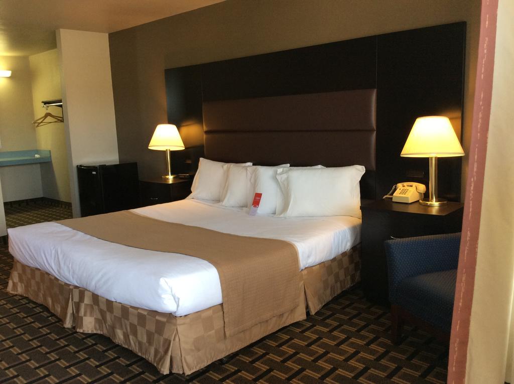 ביבר Econo Lodge מראה חיצוני תמונה