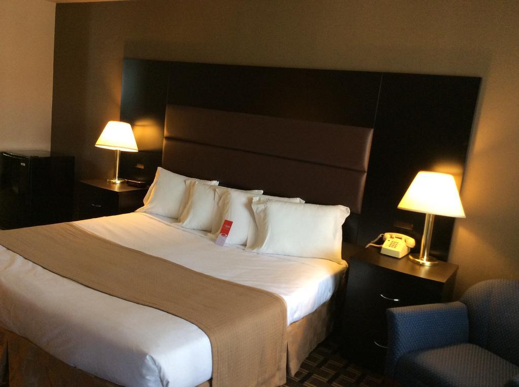 ביבר Econo Lodge מראה חיצוני תמונה