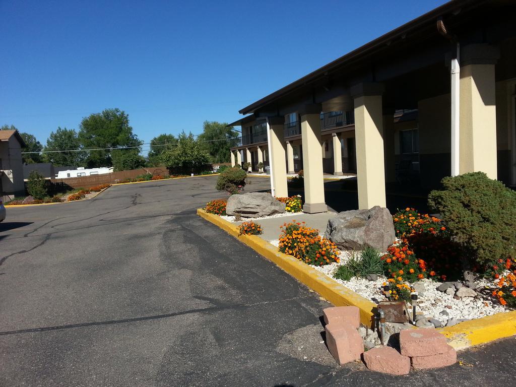 ביבר Econo Lodge מראה חיצוני תמונה