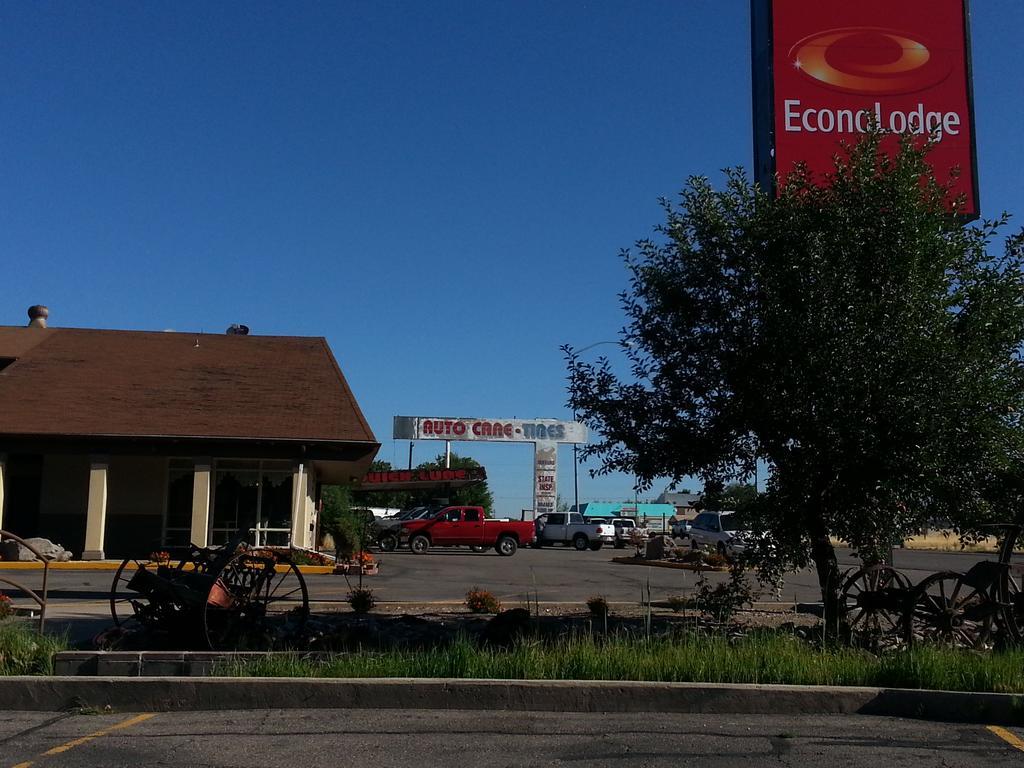 ביבר Econo Lodge מראה חיצוני תמונה